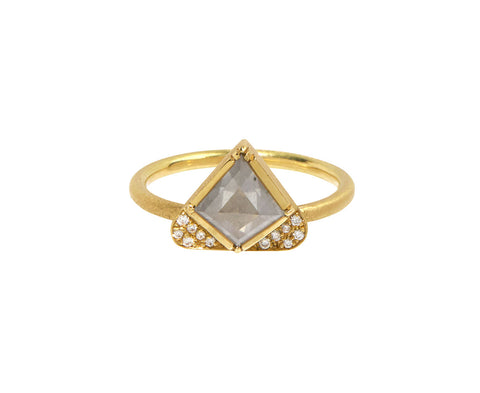 Gray Pyramid Kite Diamond Ring